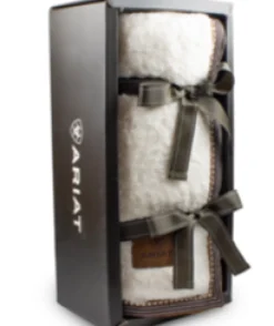 Ariat Snuggle Blanket - Appaloosa