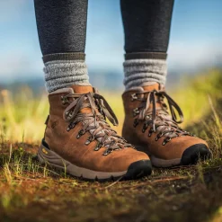 Women Danner Women's Mountain 600 4.5